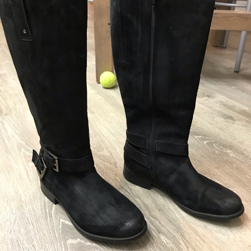 Comfy Clark’s Rubbed Suede Knee High Boots